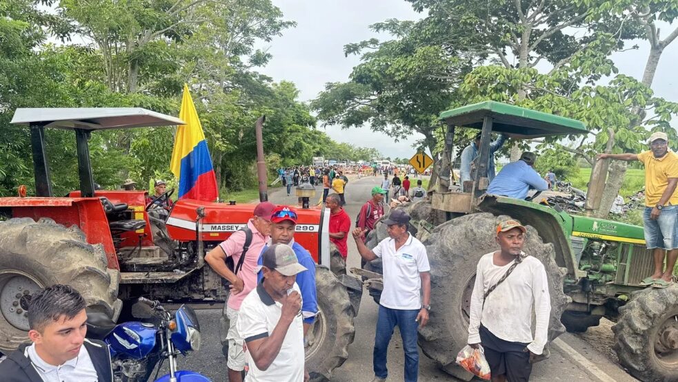 Protestas y bloqueos por incumplimientos del Gobierno